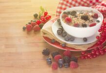 Leckeres Frühstück in den Wechseljahren » Haferflocken mit Beeren Rezept Haferflocken mit Beeren