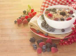 Leckeres Frühstück in den Wechseljahren » Haferflocken mit Beeren Rezept Haferflocken mit Beeren